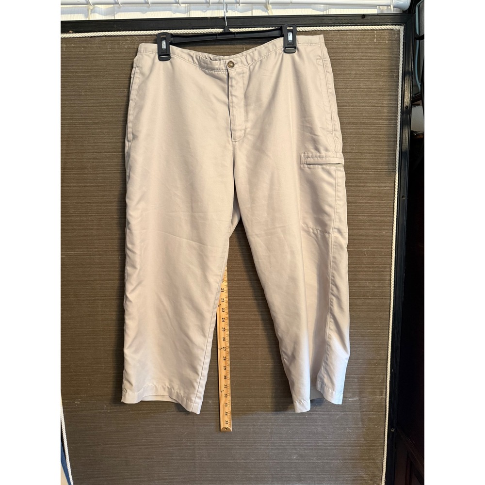 The North Face Womens Hiking Pants Tan Khaki Stow Pocket Large uniform capris